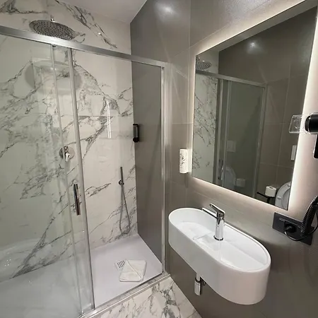 Maison Rasella Hotel *