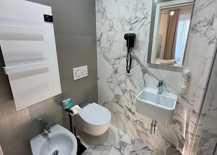 Maison Rasella Hotel *