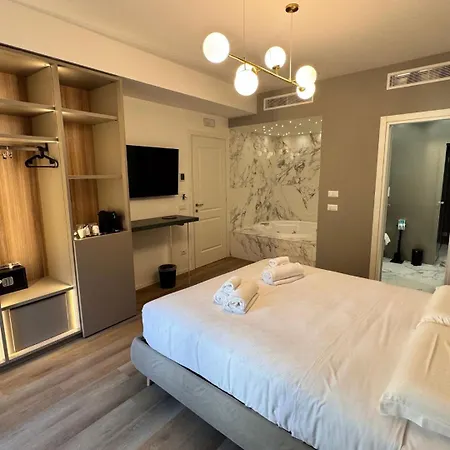 Maison Rasella Palace * Rome